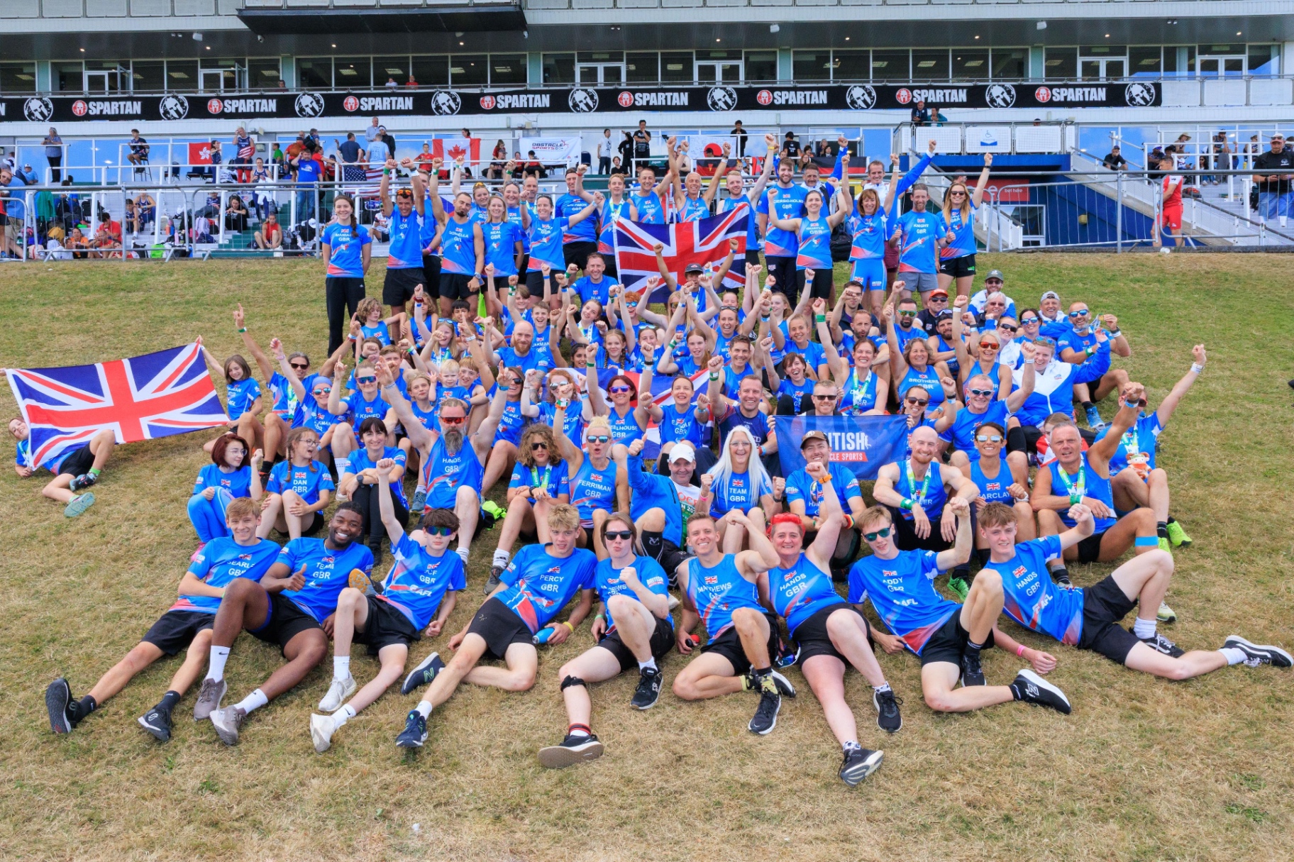 Athletes and supporters together at an obstacle course race